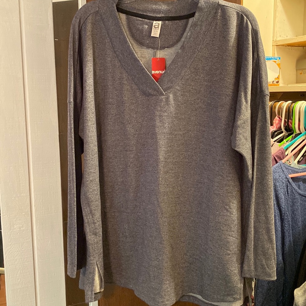 Avenue 18/20 lightweight long sleeve tee
